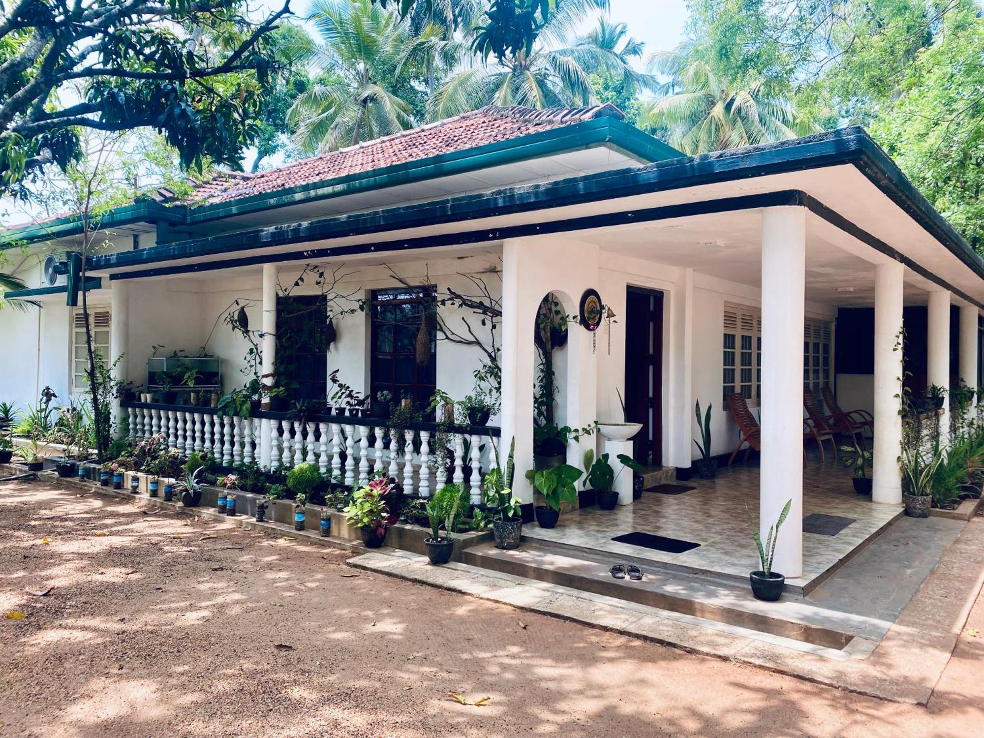 Abhaya Resorts Anuradhapura Luaran gambar